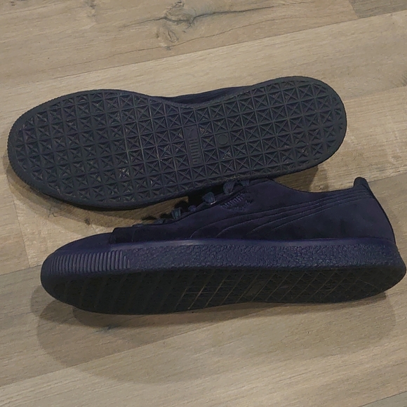 Puma Clyde mens casual sneakers, size 9.5 - Picture 3 of 5